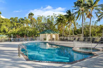 Image de Sea Breeze Suite 101 - Reduced Nightly Rates for March & April! ! !