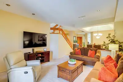 Image de 7 Mi to Tpc Scottsdale: Condo w/ Water Views!