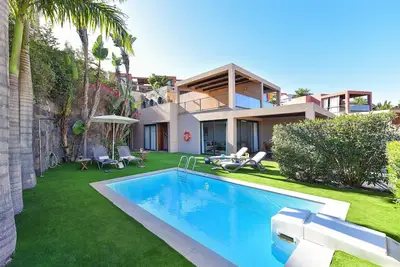 Image de Villa Salobre Terraza Dos | Luxury Retreat in Gran Canaria | Private Outdoor Heatable Pool | Bbq Facilities | Shaded Outdoor Dining Area | Salobre Golf Resort