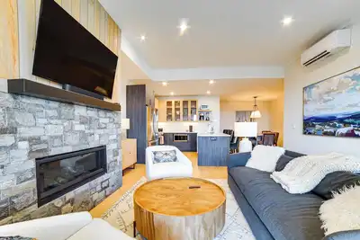 Image de Ski-in/Out Townhome w/ Views at Okemo Resort!