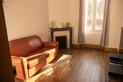 Image de 3 pièces cozy avec jardin privé, niché à 200m de la gare et de la Loire.