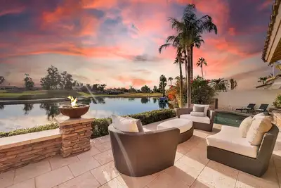 Image de Waterfront, Golf Views, Pontoon Boat 3 King Rooms!