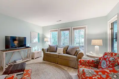 Image de Spacious Sea Colony Townhouse w/shared pools, pickleball, tennis courts