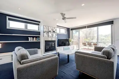 Image de Beach River Hideaway, With Gas Fire. Ocean Grove