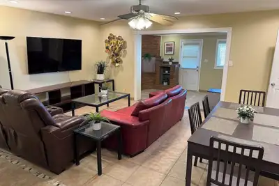 Image de 4 bedrm, 8 Guest house in Central Phoenix WiFi, Putting Green, Mountain Preserve