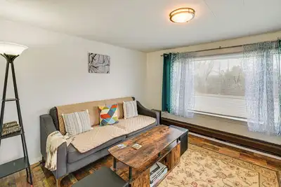 Image de Near Skiing & Snowmobiling: Home in Mars Hill!