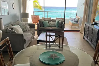 Beachfront 2-bedroom condo in St Lawrence Gap near Oistins