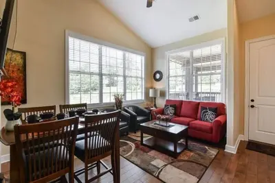 Image de Penthouse Lakeview Haven