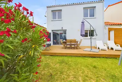 Image de À 15min à pied de la plage, maison pour 6
