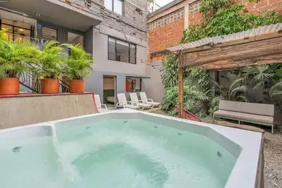 Image de 3br House in Manila with Big terrace and Jacuzzi