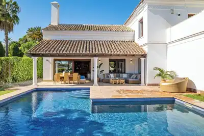 Image de Luxury Villa with Sea Views in Nagueles
