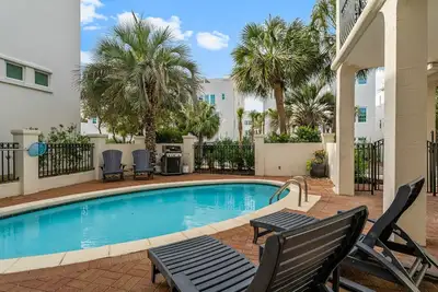 Coastal Vue - Private Pool, Family Friendly, Gated & Private Community Beach.