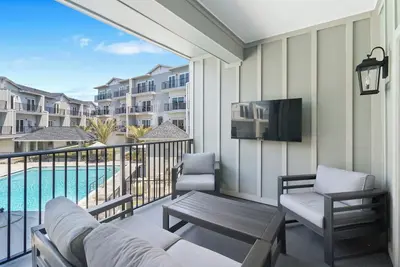 Image de ☀️Snowbird Friendly-Great Location + Amenities-Gus' Getaway☀️