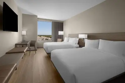Image de Minutes away from Downtown Dadeland! With Pool Access and Free Parking!