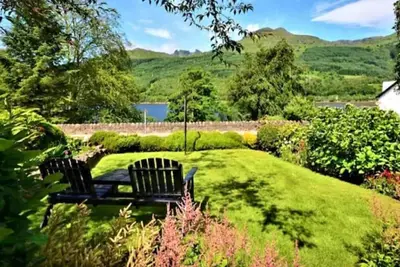Image de Rowantree Cottage - sleeps 11 guests in 5 bedrooms