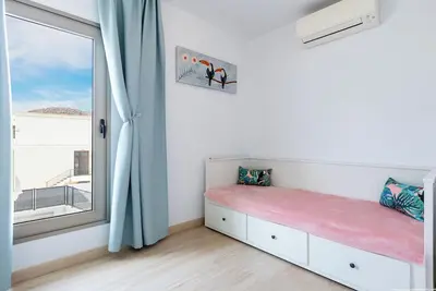 Charming 3-bedroom house in pleasant Chayofa with WiFi, Ac