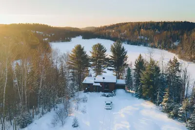 Image de Chalet Kabana Spa au bord du Lac Beaudoin