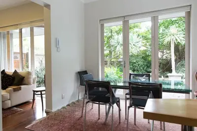 Image de Parnell Ridgetop Townhouse. Walk to shops, restaurants and attractions