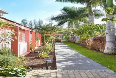 Image de Villa Maspalomas Lux | Luxury Retreat in Gran Canaria | Private Heated Pool | Wonderdul Terrace with Dining Area and Bbq | Minutes from Popular areas of Maspalomas and  Playa del Inglés  | Maspalomas