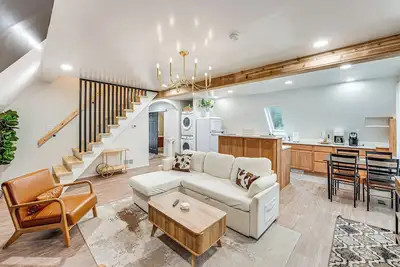 Image de Walk to Fox Lake: Pet-Friendly A-Frame w/ Fire Pit