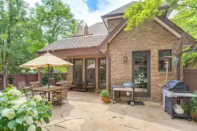 Image de Walk to Du, Dining & Parks: Spacious Denver Home!