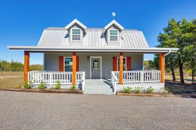 Image de 14-Acre Property w/ On-Site Fishing: Texas Escape