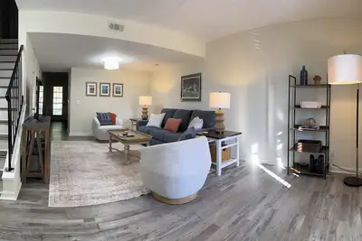 Image de Down to the Wire, Cozy 2-bedroom condo with WiFi and Ac in welcoming Auburn