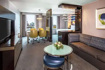 Image de Serene Hotel w/ Indoor Pool and ArtBar Dining Near Harvard