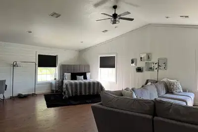 Image de Charming, peaceful & private studio apartment in Sorrento just 45min to Orlando!