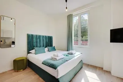 Image de Studio Deluxe Pmr apartment with WiFi, Ac in nice Levallois-Perret