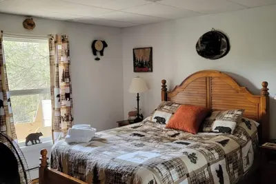 Image de Cozy on Lake Shore 2