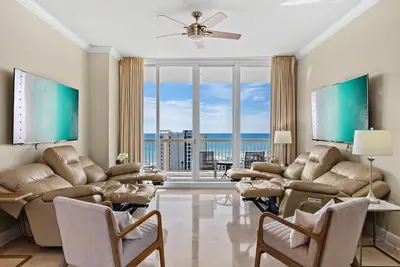Image de St. Lucia Penthouse 2 ~ Sleeps 12 ~ Beach View