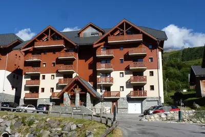 Image de Appartement 'St François Longchamp 1650' avec vue montagne, terrasse partagée et climatisation