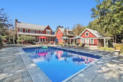 Image de 5br Oasis w/ Pool/spa/sports ct.