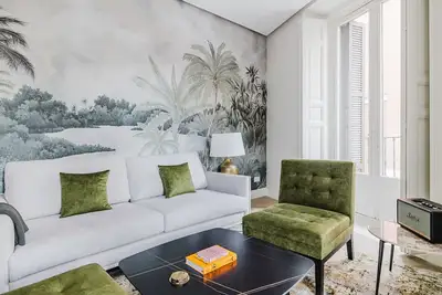 Image de Perfect Palacio 2br w/ Washer, Fully Furnished & Ready, by Blueground