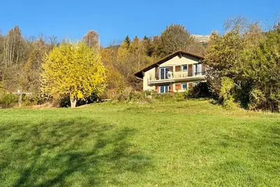 Image de Sunny Lily facing the swiss Alps - Crans Montana