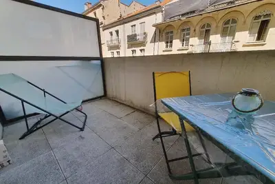 Image de Studio avec agréable terrasse, 10 min à pied de la Comédie et 3 min de la gare