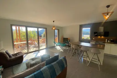 Image de Appartement 4 étoiles à Villard-de-Lans, 2 chambres, terrasse sud, parking et navette ski