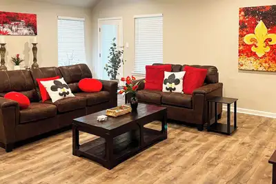 Image de Professional Extended Stay | 2 King Beds | Private Office |