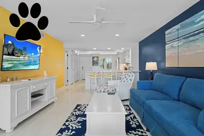 Image de Luxuriously Updated 2 Bedroom 2 Bath Condo, ground level with Gulf Views