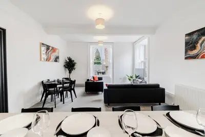 Image de Spacious city center apartment