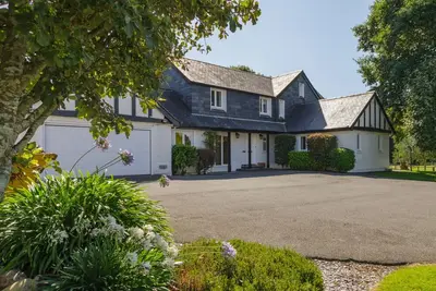 Image de Stovell -  a holiday cottage that sleeps 8 guests  in 5 bedrooms