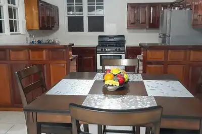 Image de Abigail Diamond 2 bedrooms Next to Nanny Cay Marina
