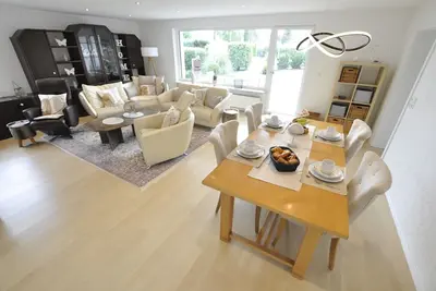 Image de Villa Residenz - Modern; Quiet and very well located vacation apartment, as good as new!