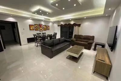2 En-suite Rooms, Central & Spacious