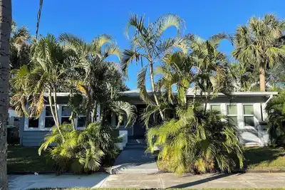 Image de Fun Tranquil Tampa Bungalow centrally located and minutes from Soho/Downtown