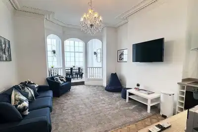 Image de The New Sandpiper - A Sea View Retreat