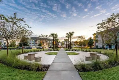Image de King Bed, Pet-Friendly, 15 Min to Disney & More!