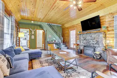 Image de Hot Tub, Grill & Fire Pit: Cabin in Big Bear Lake