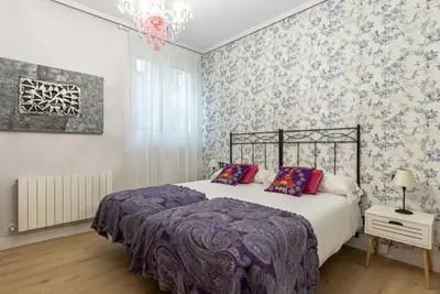 Acogedor con estilo único junto Centro Azkuna